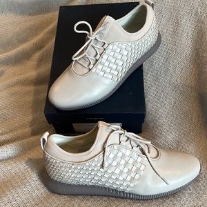 NIB Cole Haan Studio Grand, Size 8, Gray Leather